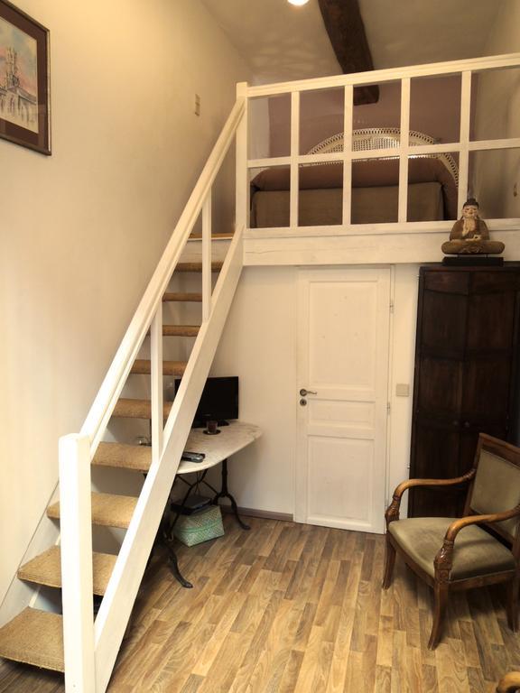 Bed And Breakfast Jardin De Marie Aix-en-Provence Rom bilde